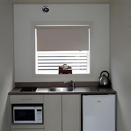 Hawera Central Motor Lodge Екстер'єр фото
