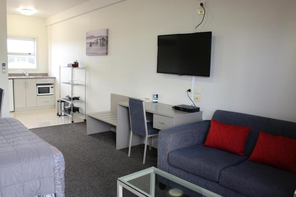 Hawera Central Motor Lodge Екстер'єр фото